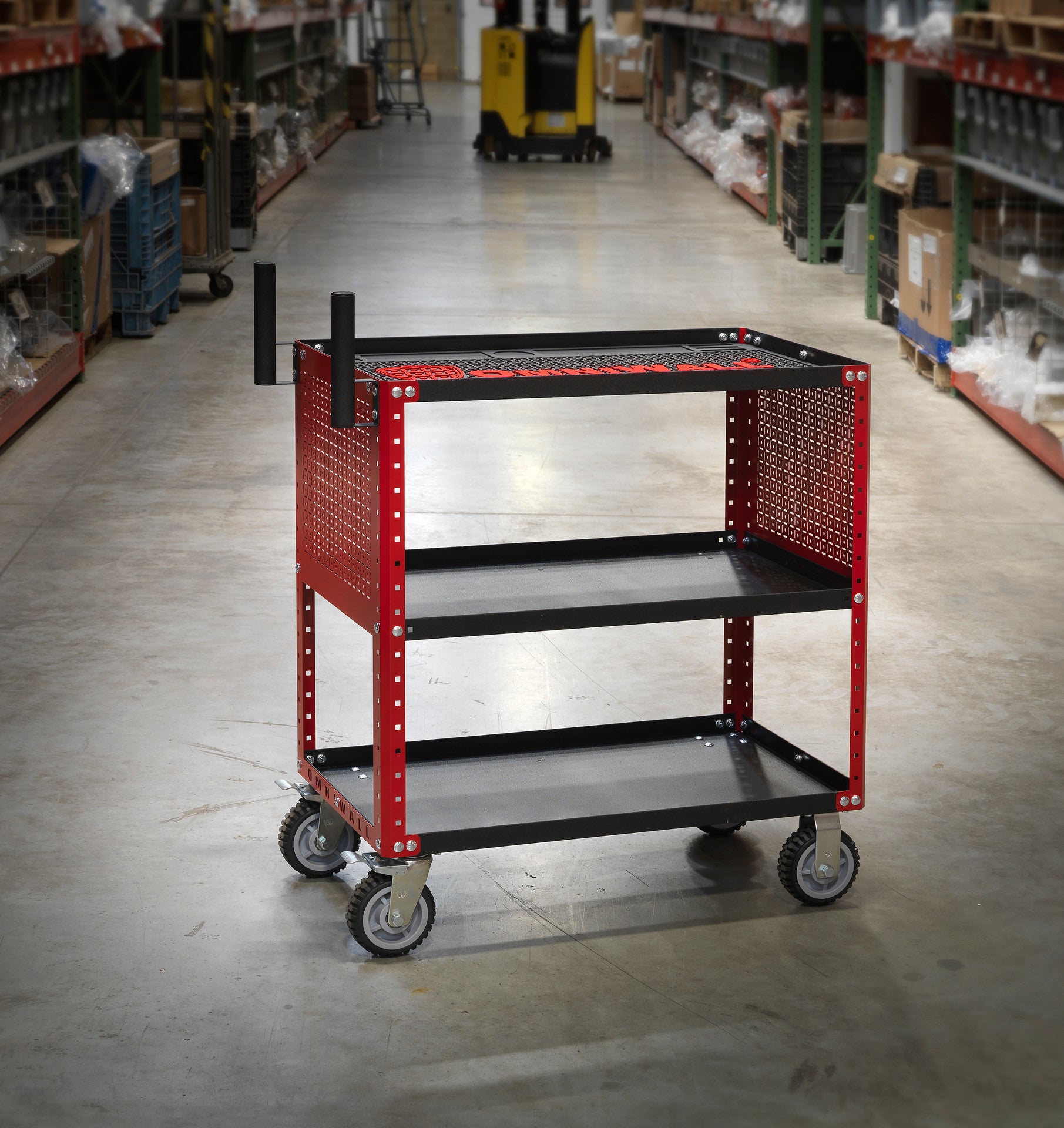 Heavy-Duty OmniCart Base Series in red