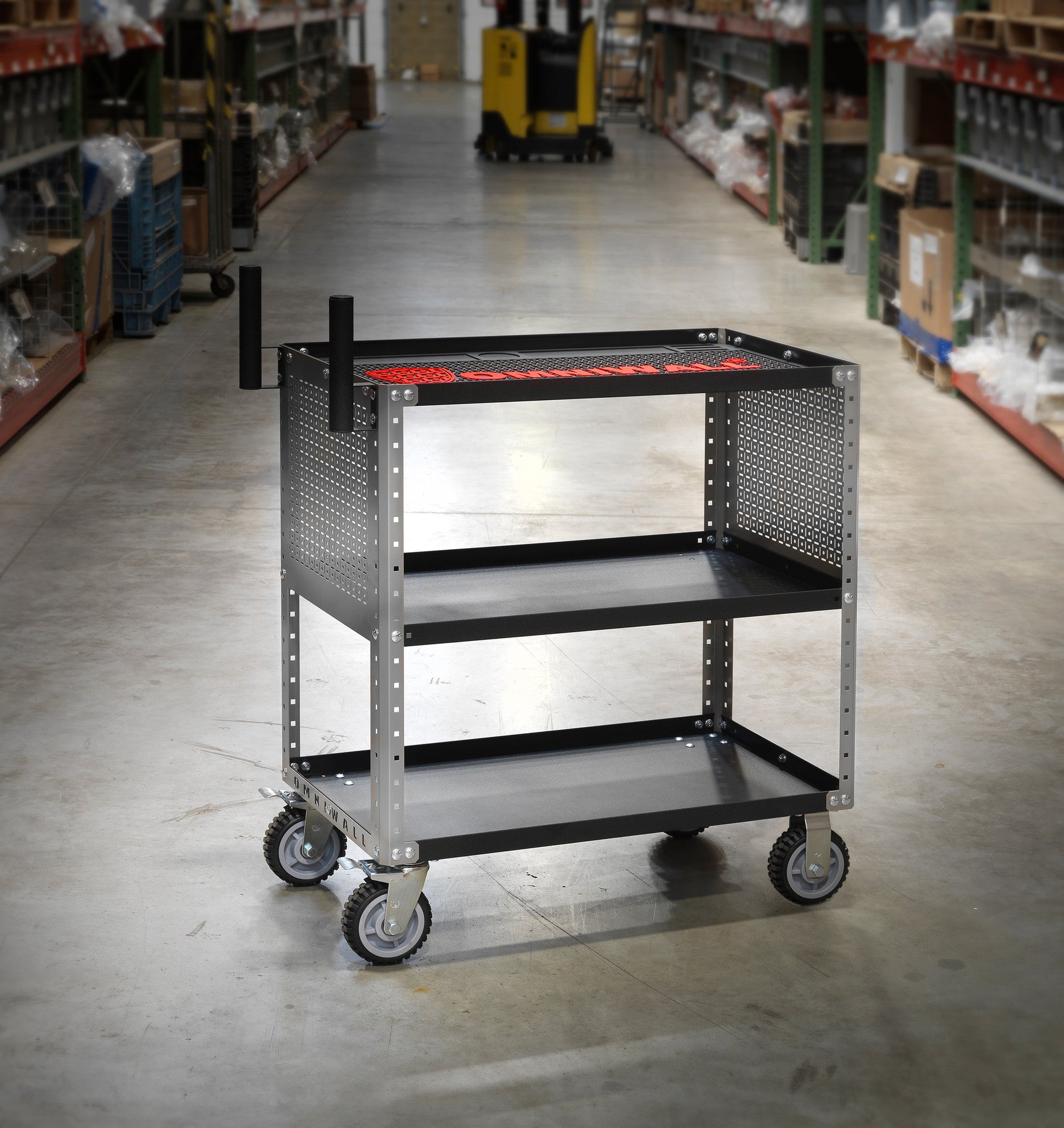 Heavy-Duty OmniCart Base Series in silver